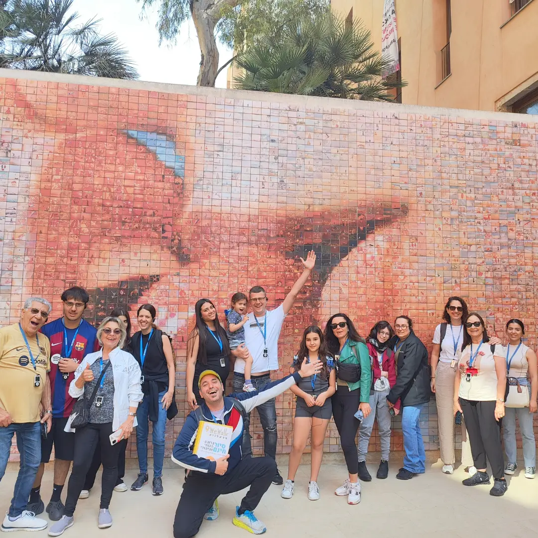 סיור חובה בברצלונה בעברית – מטיילים עם WeWalk ברובע הגותי