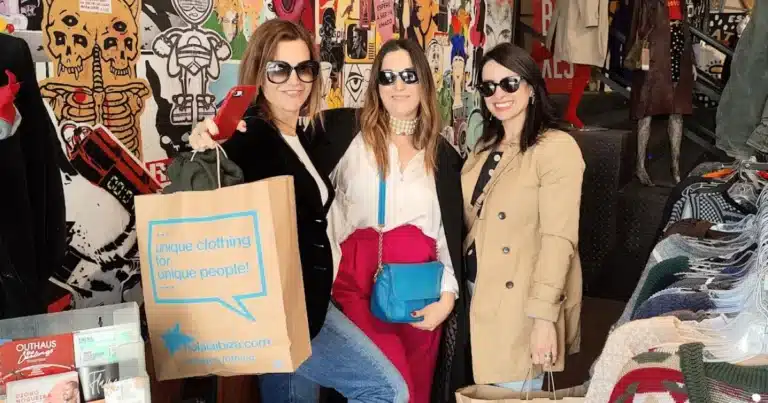 מוצאים מציאות בסיור אופנה וסטיילינג בברצלונה - WEWALK