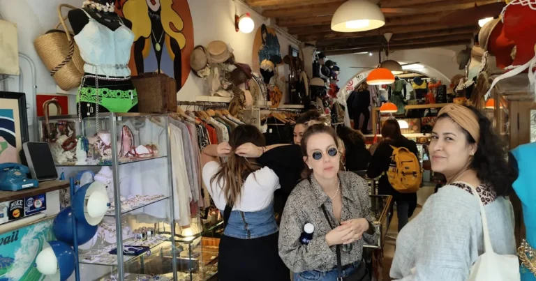 עוד קניות בסיור אופנה וסטיילינג בברצלונה - WEWALK