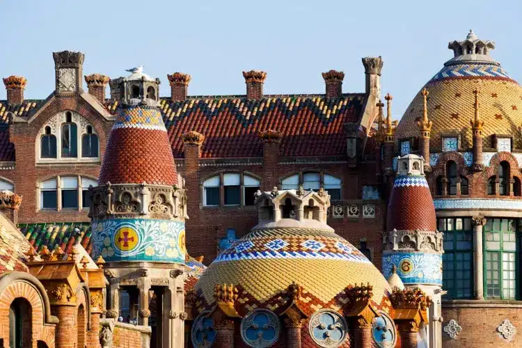 בית החולים סנט פאו-אולי מתחם בתי החולים היפה בעולם - ואחד הסודות היפים של המודרניזם בברצלונה.-WeWalk Tours