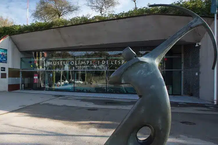 המוזיאון האולימפי-תחנה כיפית ואינטראקטיבית למי שאוהב ספורט והיסטוריה אולימפית.-WeWalk Tours